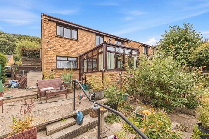 4 Bedroom Detached House For Sale In Ravenstone Drive, Greetland, Halifax, HX4
