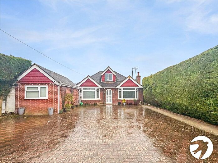 3 Bedroom Bungalow For Sale In London Road, Newington, Sittingbourne, Kent, ME9