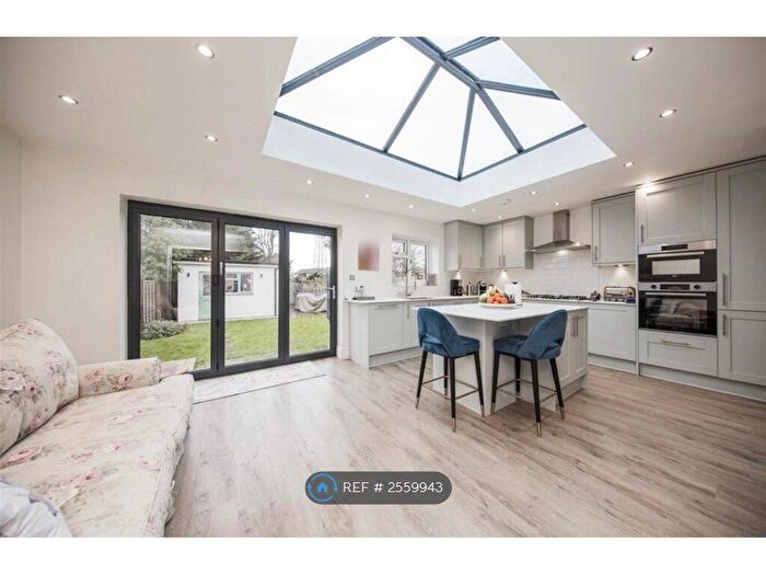 3 Bedroom Semi-Detached House To Rent In Lunsford Lane, Aylesford, ME20