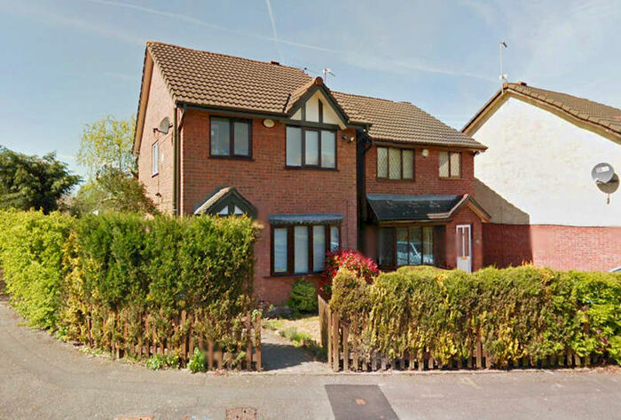 3 Bedroom Detached House To Rent In Rostrevor Road, Davenport, SK3