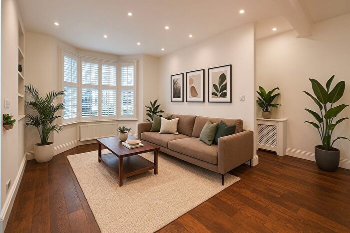 3 Bedroom Detached House For Sale In Prothero Road, Fulham, London, SW6