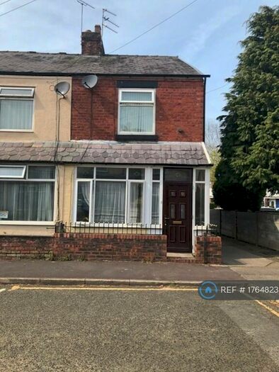 2 Bedroom End Of Terrace House To Rent In Hyde Grove, Sale, M33