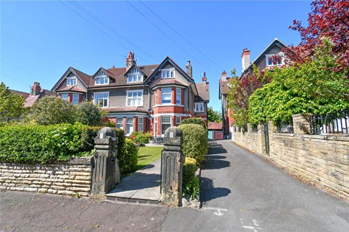 2 Bedroom Apartment For Sale In The Oatlands, West Kirby, Wirral, CH48