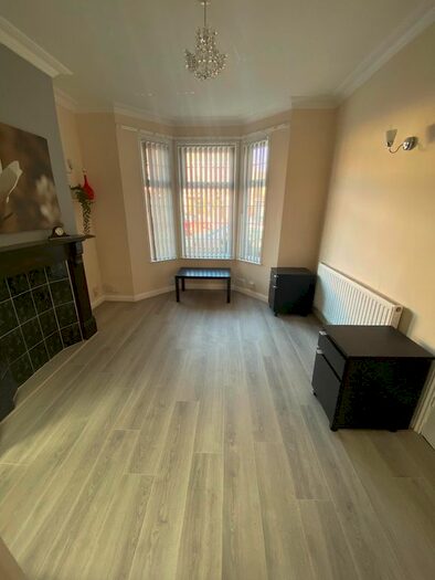 1 Bedroom Flat To Rent In Churchill Avenue, Coventry, CV6
