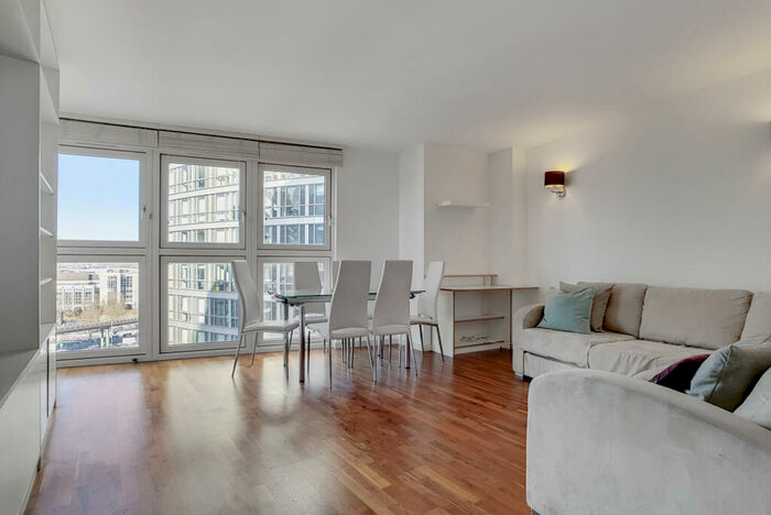 2 Bedroom Apartment To Rent In Fairmont Avenue, London, E14