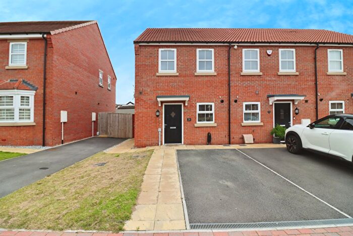 2 Bedroom End Of Terrace House For Sale In Almond Avenue, Barlborough, Chesterfield, S43