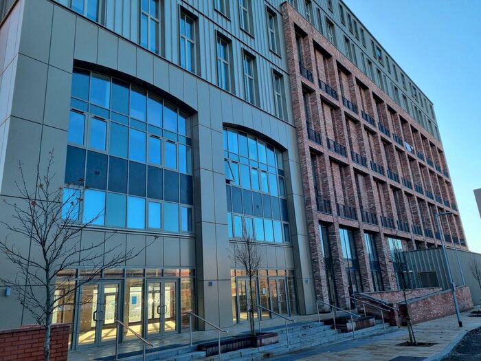 2 Bedroom Flat To Rent In Spinners Way, Manchester, M15