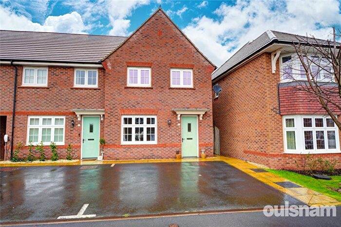 3 Bedroom End Terrace House For Sale In Raven Gardens, Droitwich, Worcestershire, WR9