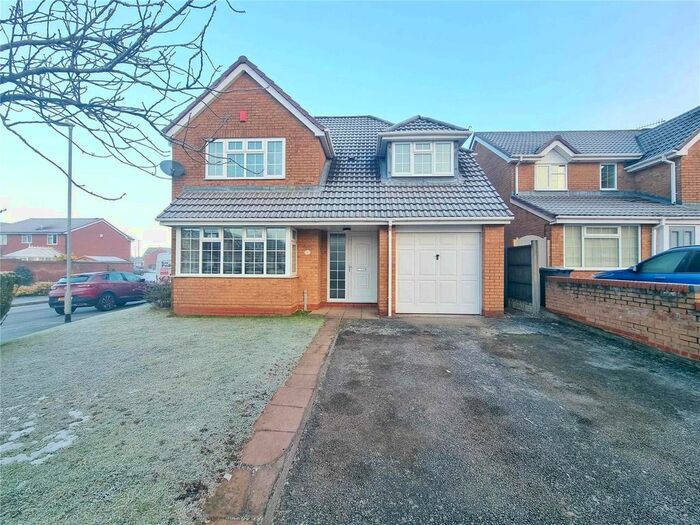 4 Bedroom Detached House To Rent In Trecastle Grove, Stoke-On-Trent, Staffordshire, ST3