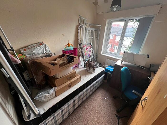 4 Bedroom Terraced House To Rent In Kelso Gardens, Hyde Park, Leeds, LS2