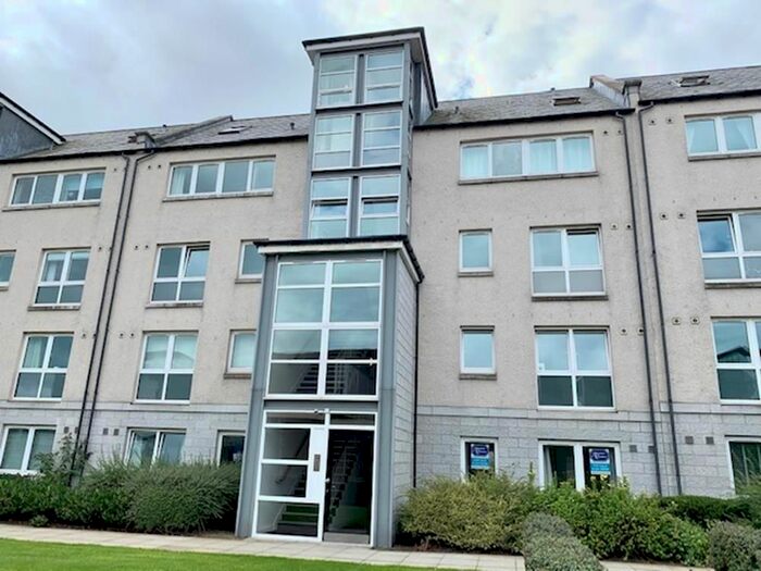 2 Bedroom Flat To Rent In Dee Village, Millburn Street, AB11