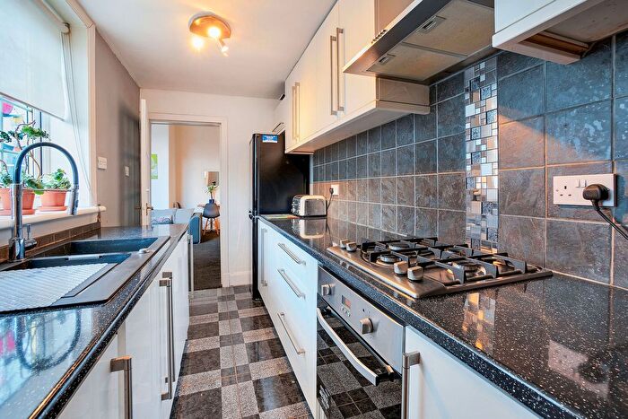 2 Bedroom Flat For Sale In Moss Road, Tillicoultry, FK13