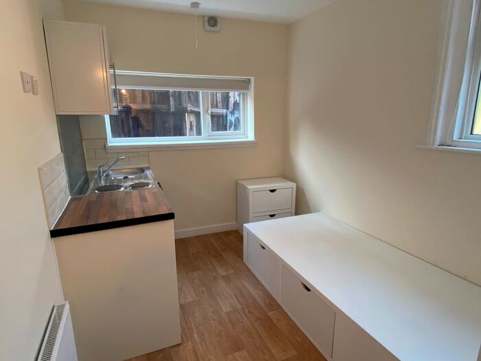 Studio To Rent In Lodge Road, Southampton SO14