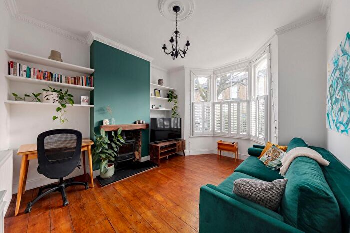 1 Bedroom Flat To Rent In Wrigglesworth Street, London, SE14