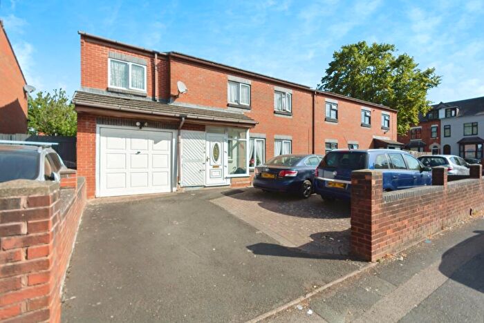 6 Bedroom Semi-Detached House For Sale In Palmerston Road, Birmingham, West Midlands, B11