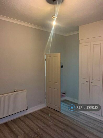 3 Bedroom Terraced House To Rent In Liverpool Road, Eccles, Manchester, M30