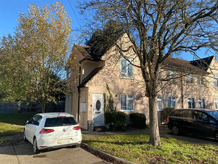 1 Bedroom Maisonette For Sale In Northwood Road, Harefield, UB9