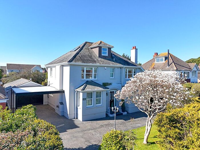 4 Bedroom Detached House For Sale In Barton Court Avenue, Barton On Sea, New Milton, BH25