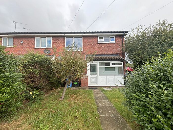 2 Bedroom Flat To Rent In Llys Helyg, Rhyl, Denbighshire, LL18