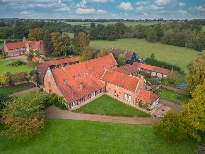 5 Bedroom Barn Conversion For Sale In Holverston, Norwich, NR14