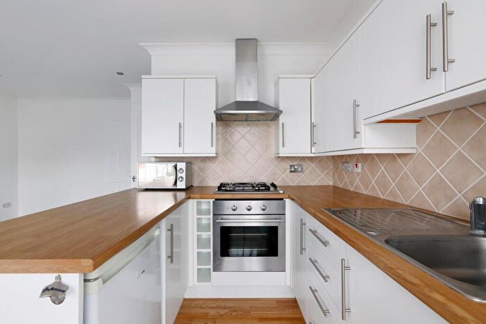 1 Bedroom Flat To Rent In Selden Lane, Worthing, BN11