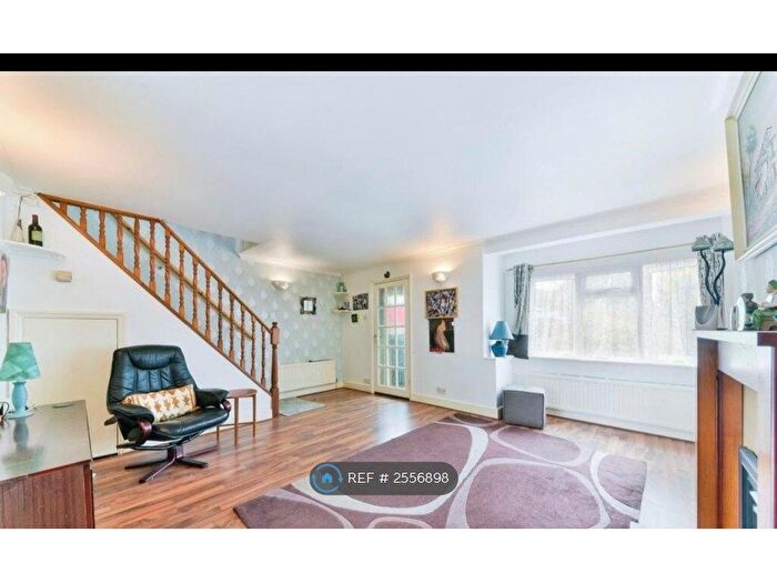 3 Bedroom End Of Terrace House To Rent In Royston Avenue, Sutton, SM1