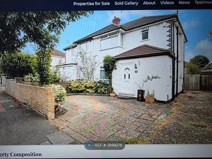 4 Bedroom Semi Detached House To Rent In Elms Farm Road, Hornchurch, RM12