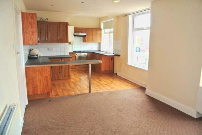 2 Bedroom Maisonette Flat To Rent In Lytham Road, Blackpool, FY4