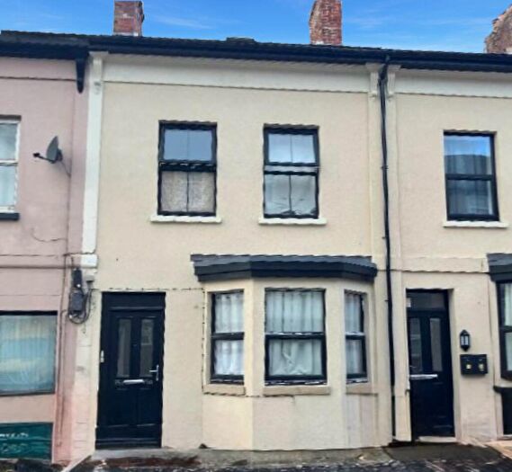 2 Bedroom Apartment To Rent In Wyndham Street, Yeovil, BA20