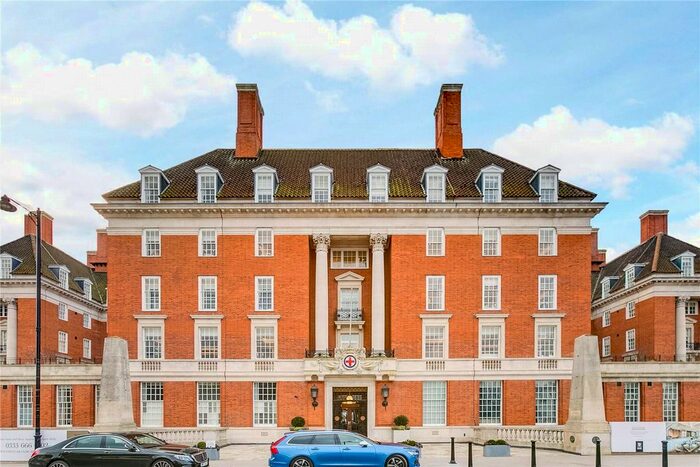 2 Bedroom Flat To Rent In Richmond Hill, Richmond, London, TW10