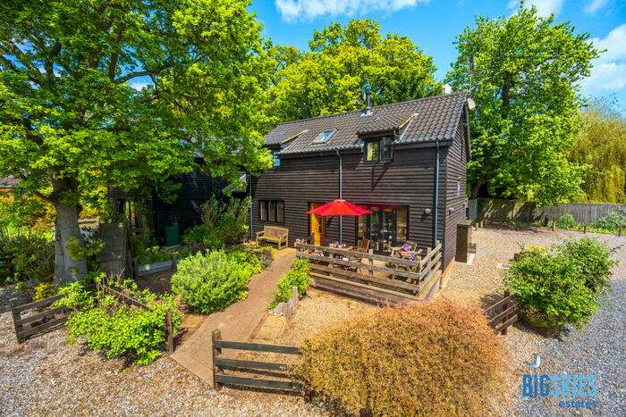 2 Bedroom Cottage For Sale In Wayford, Norwich, NR12