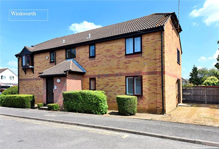 1 Bedroom Apartment For Sale In Chelsea Gardens, Cheam, Sutton, SM3