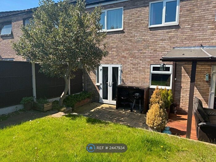 3 Bedroom Terraced House To Rent In Broadsmeath, Tamworth, B77