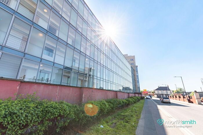 2 Bedroom Flat To Rent In Bramall Lane, Sheffield, S2