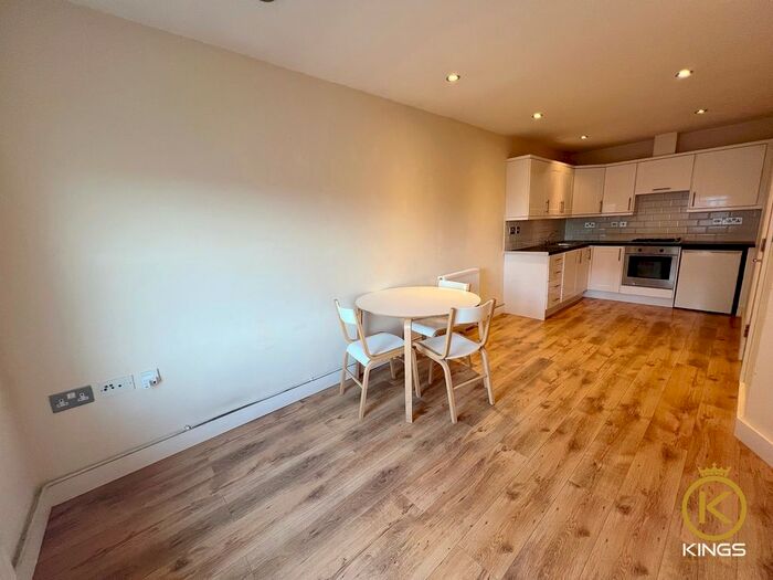 1 Bedroom Flat To Rent In Sandringham Road, Portsmouth, PO1