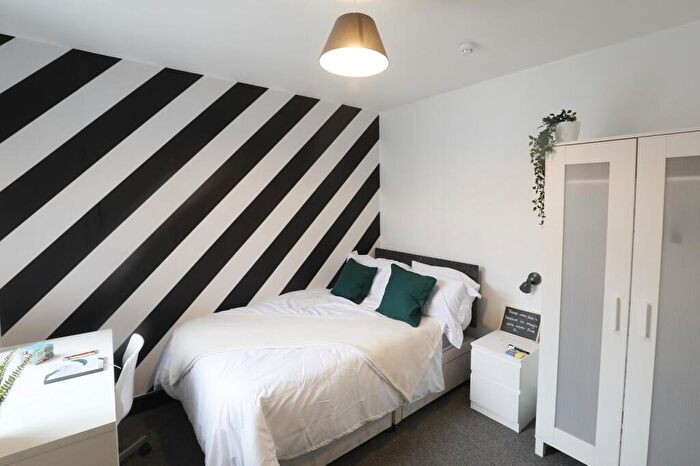 Terraced House To Rent In Romer Road, Liverpool, L6