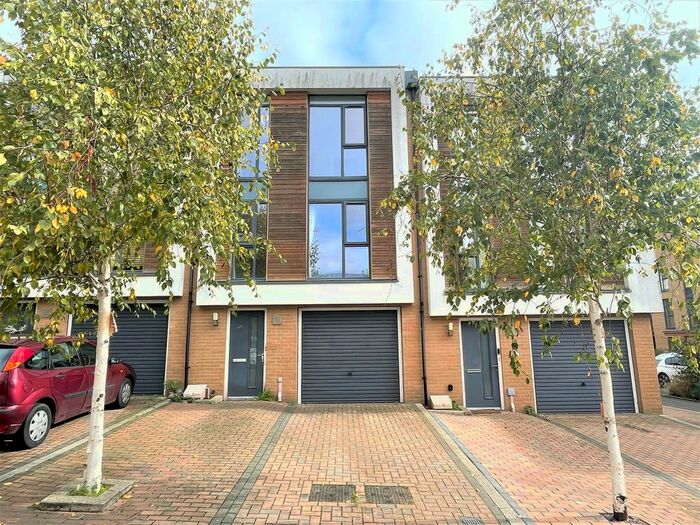 4 Bedroom Terraced House To Rent In Firepool View, Taunton, TA1