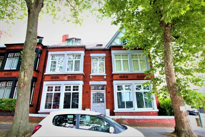 2 Bedroom Flat To Rent In Heathfield Road, Allerton, Liverpool, Merseyside, L15