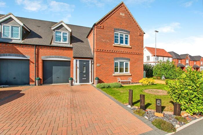 3 Bedroom Link Detached House For Sale In Clover Way, Swineshead, Boston, Lincolnshire, PE20