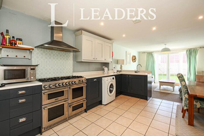 4 Bedroom Town House To Rent In Smithers Close, CW5