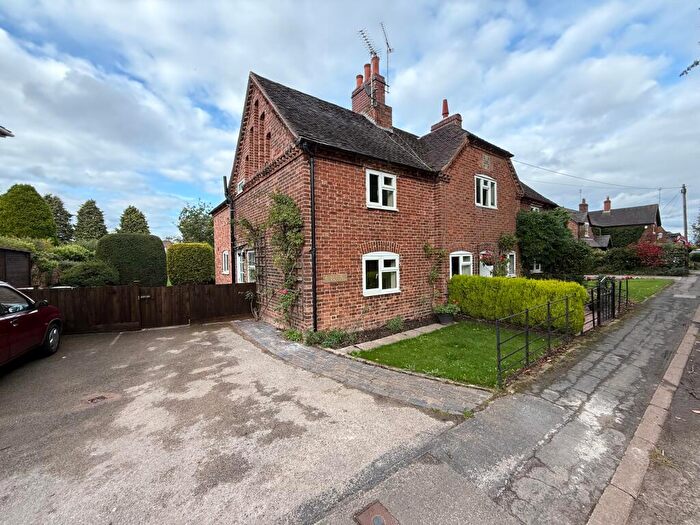 2 Bedroom Cottage To Rent In Main Street, Lullington, DE12