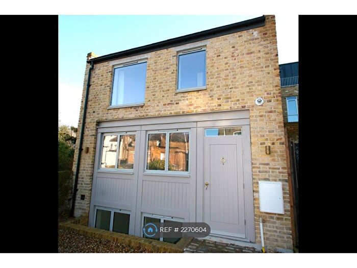 2 Bedroom Detached House To Rent In Townsend Mews, London, SE23