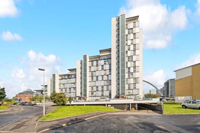2 Bedroom Flat To Rent In Mavisbank Gardens, Festival Park, Glasgow, G51