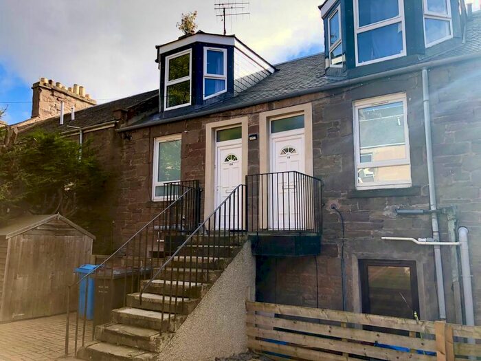 2 Bedroom Maisonette To Rent In City Road, Dundee, DD2