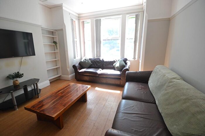 5 Bedroom Detached House To Rent In Derby Road, Lenton, Nottingham, NG7