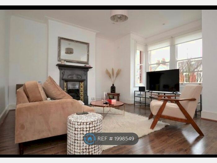 1 Bedroom Flat To Rent In Natal Road, London, N11