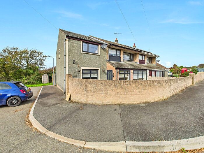 4 Bedroom Semi-Detached House For Sale In Prince Of Wales Close, Houghton, SA73