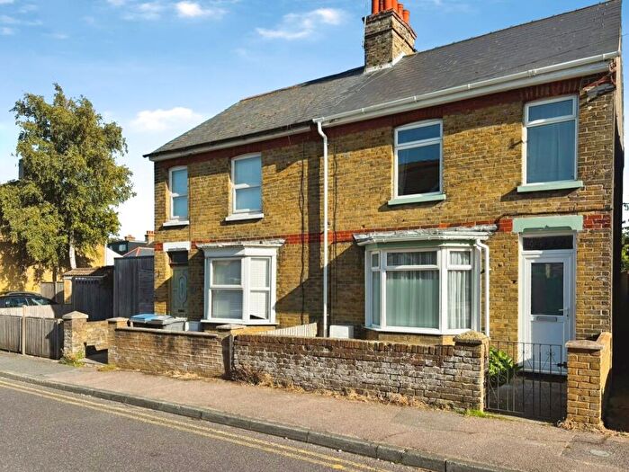 3 Bedroom Semi-Detached House For Sale In Middle Deal Road, Deal, Kent, CT14