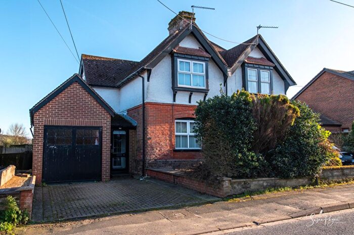 3 Bedroom Semi-Detached House For Sale In Station Road, Wootton Bridge, Ryde, PO33