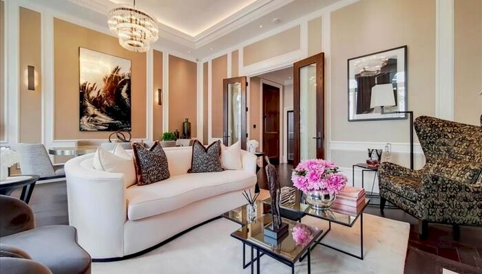 2 Bedroom Flat To Rent In Prince Of Wales Terrace, London, W8